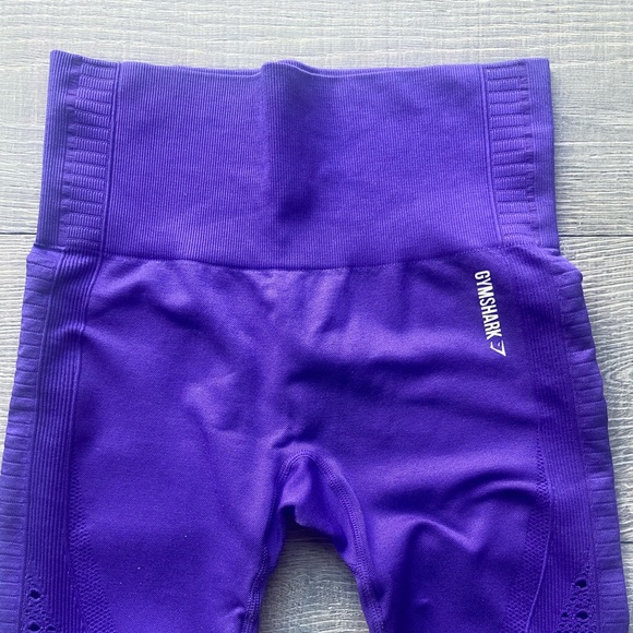 PURPLE GYM SHARK LEGGINGS full length - Picture 2 of 4